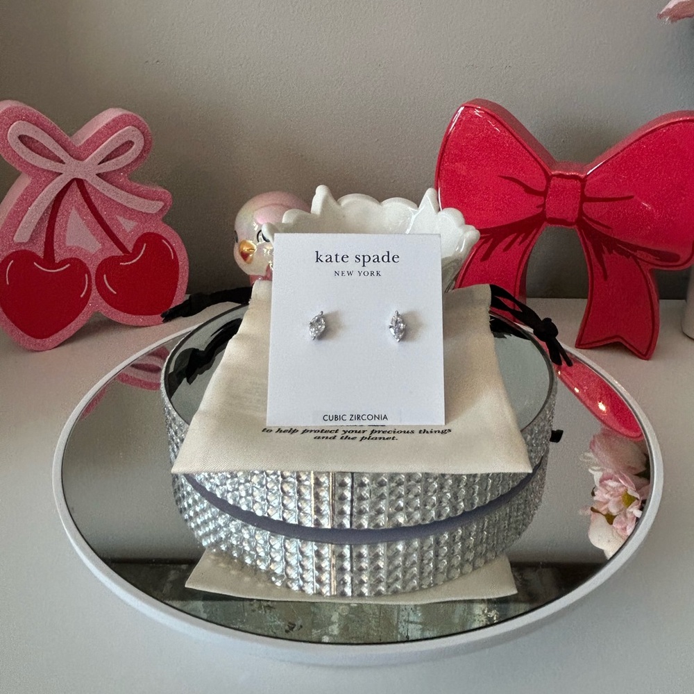 NWT! Kate Spade Signature Solitaire Stud Earrings